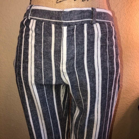 Banana Republic Avery Striped Linen Blue & White Striped Pants Size 2 - Picture 2 of 7